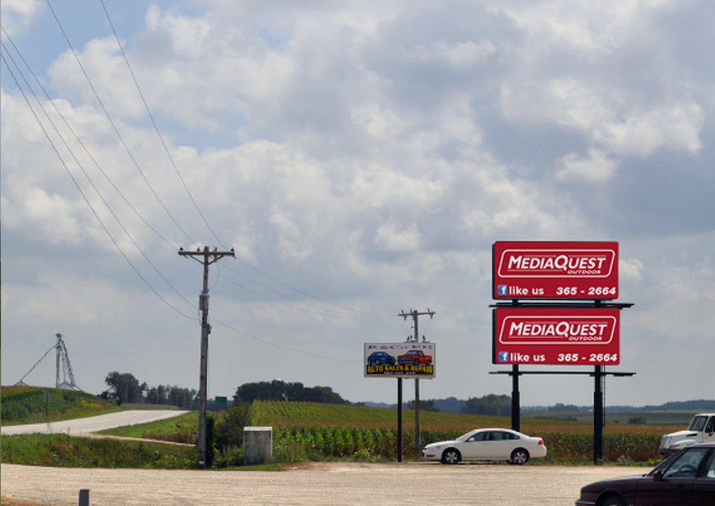Photo of a billboard in Prairie du Chien