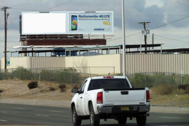 Photo of a billboard in Unm