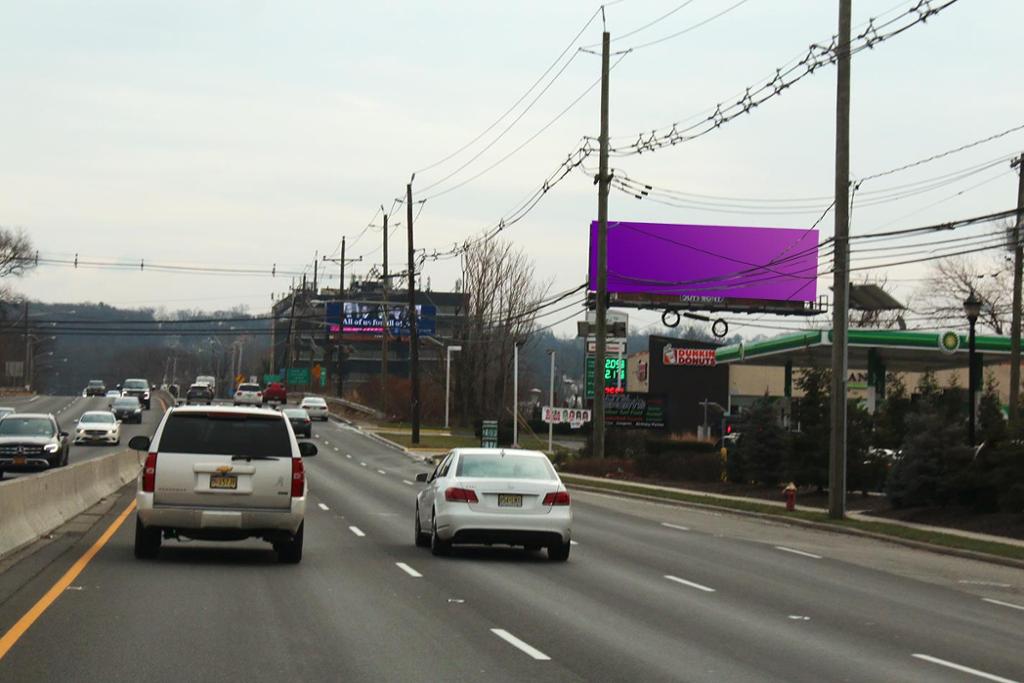Photo of a billboard in Albertville