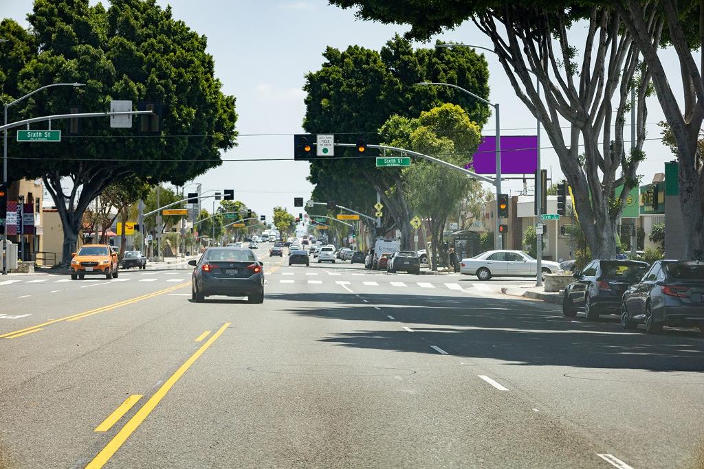 Photo of an outdoor ad in Alhambra