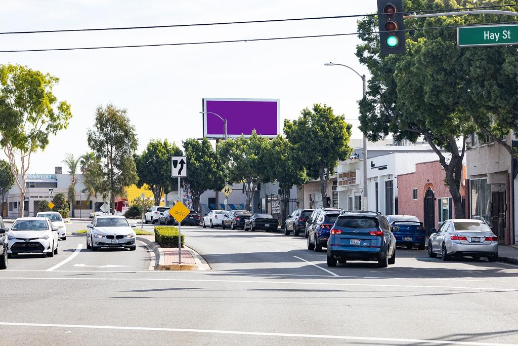 Photo of an outdoor ad in Montebello
