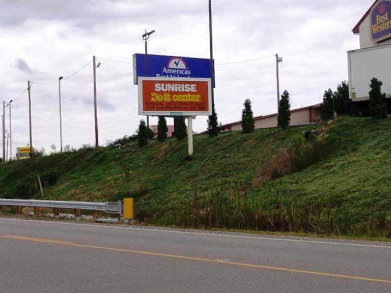 Photo of a billboard in Chandlersvlle