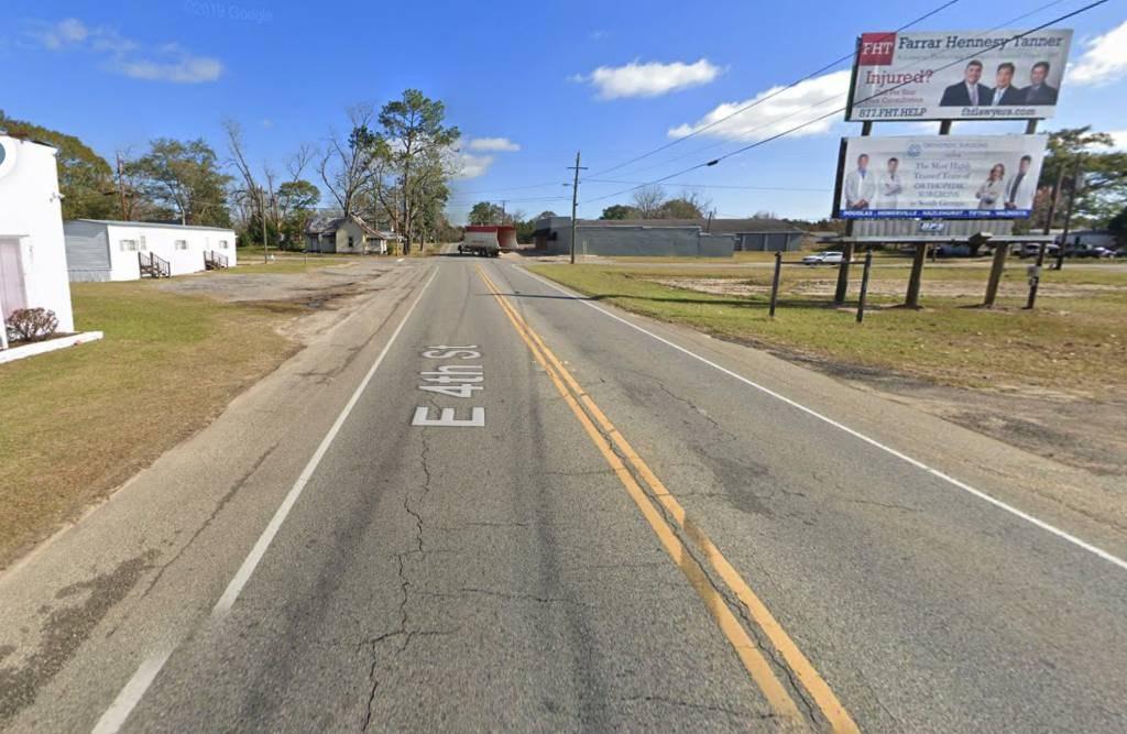 Photo of a billboard in Willacoochee