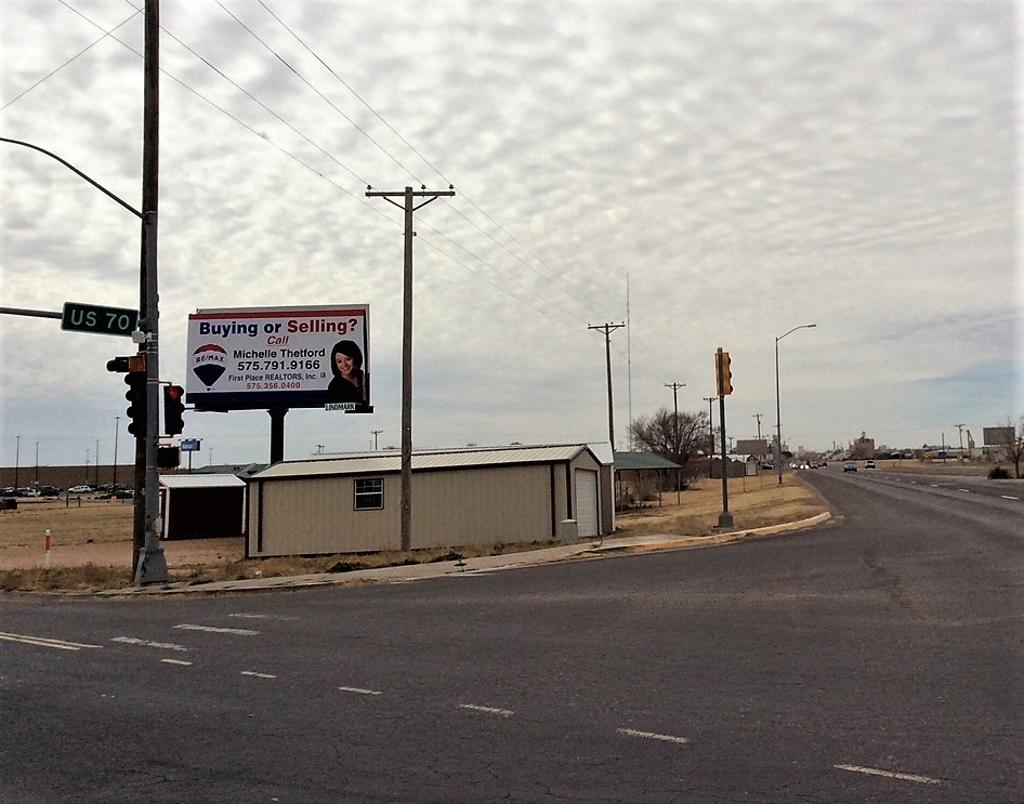 Photo of a billboard in Portales