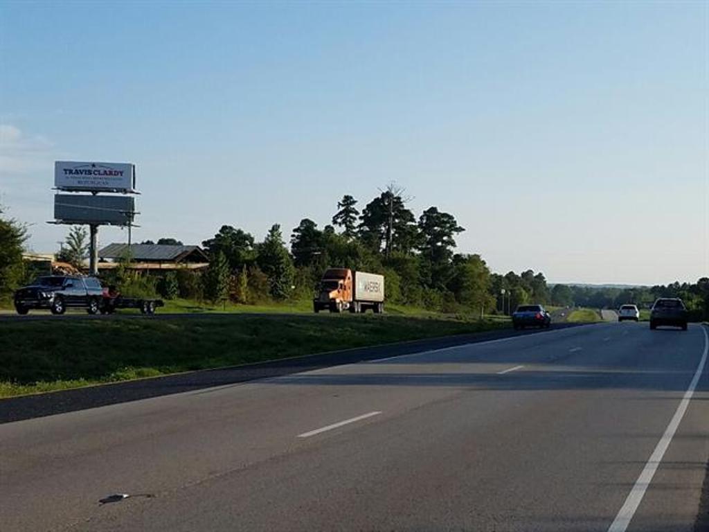 Photo of a billboard in Etoile