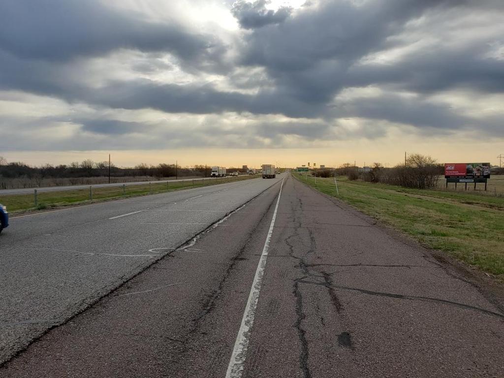 Photo of a billboard in Iowa Park