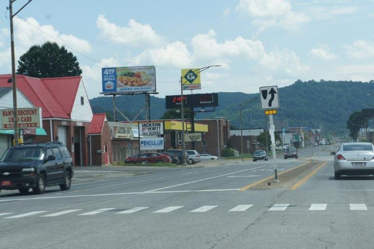 Photo of a billboard in Tad